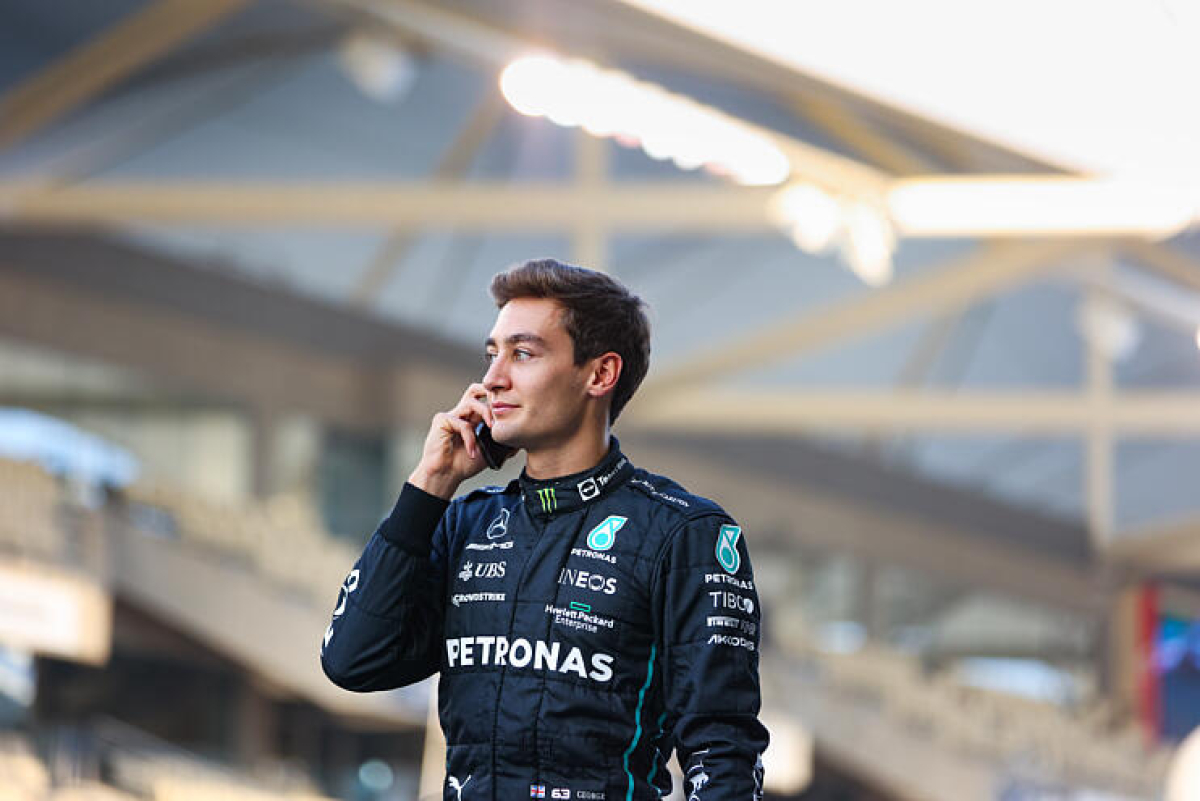 Produit F1 Abu Dhabi - Russell - 2022 Image